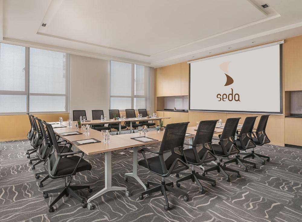 Seda Bonifacio Global City - Multiple Use Hotel